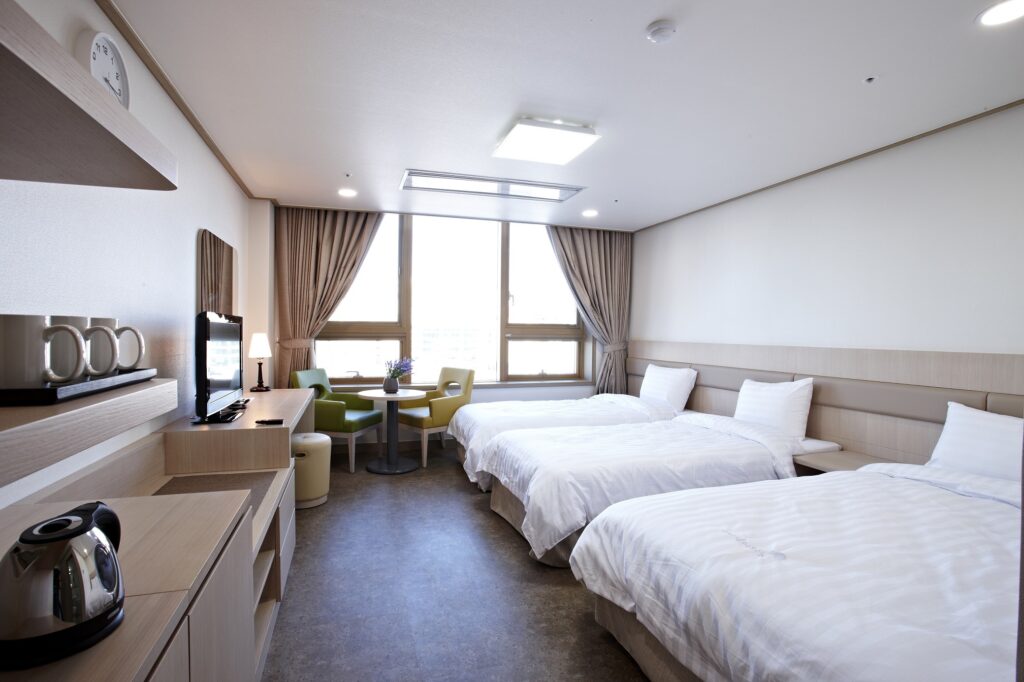 HI Seoul Bedroom