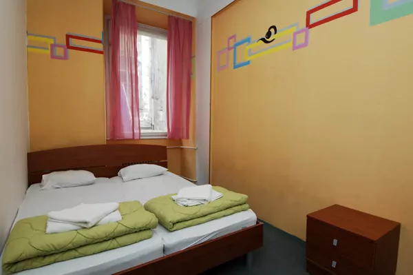 Youth-Hostel-Alibi-Cankarje