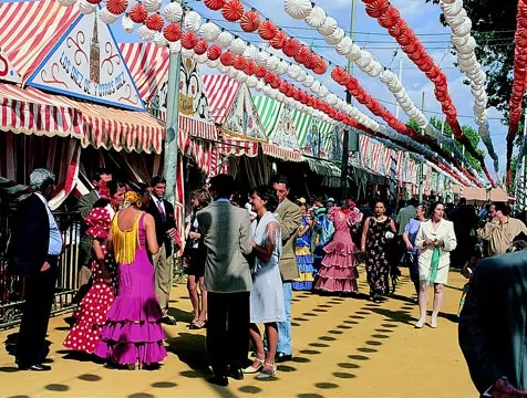 Ambiente de feria de Abril en Sevilla Ambiente de feria de Abril en Sevilla