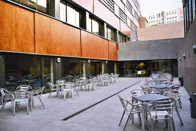 Pere Tarres YH in Barcelona Terrace Pere Tarres YH in Barcelona Terrace