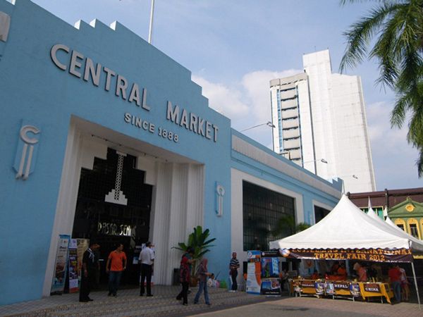 HI Fair central market