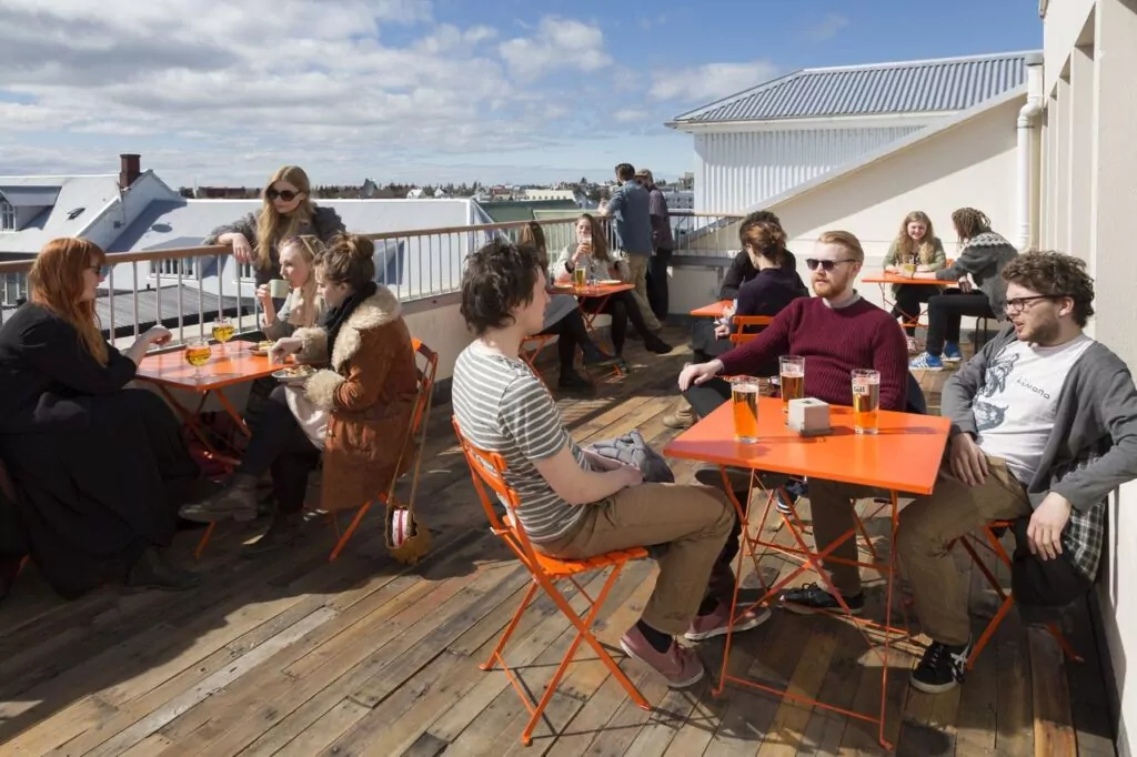 img42546-Reykjavik---Loft-Guests-Relaxing-on-the-Rooftop