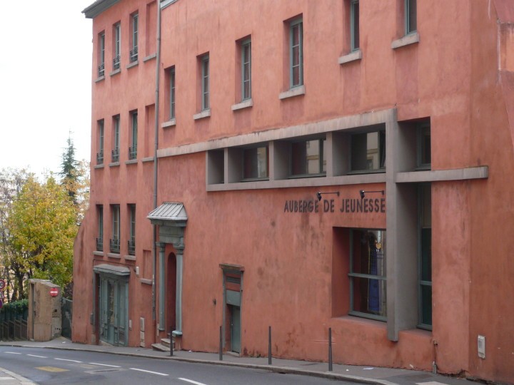 img37672-Exterior-of-the-Lyon-Hostel-in-France