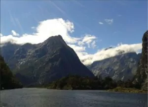 Sandfly point, Milford Track. Photo by Paty.
