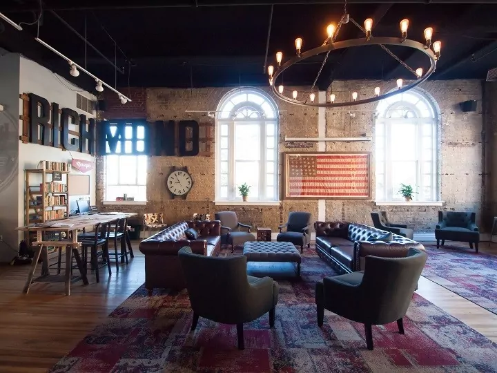 HI-Richmond_LuxeAFCommonRoom