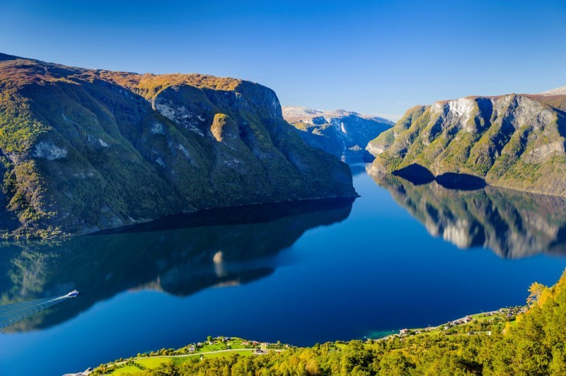Beautiful scenery of Norwegian Fjords (Provided by Visit Bergen) 
